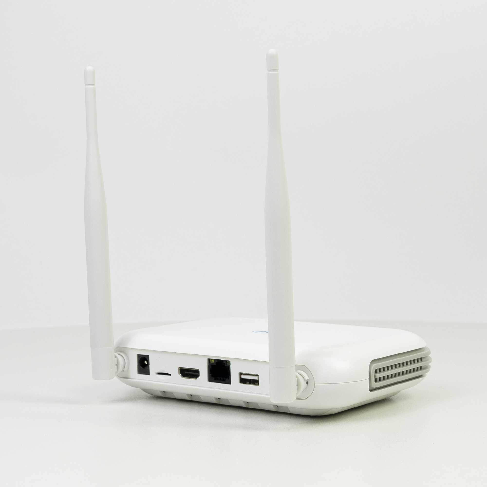 Kit vidéosurveillance WiFi 4K avec NVR et 4 caméras extérieures 8MP IP65 PNI – Image 4